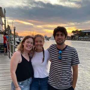 Meet your Posher, Laura